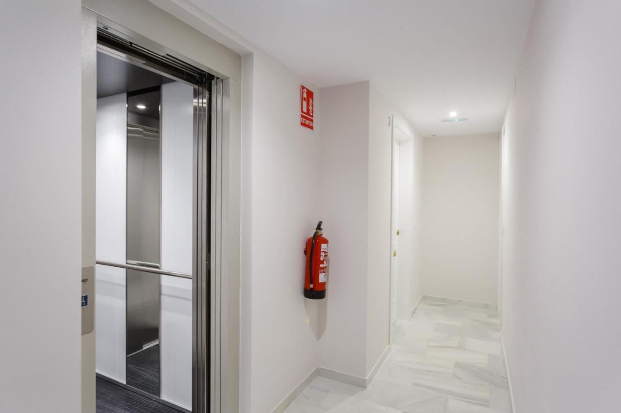 Apartamento El Noble By Cadiz4Rentals ภายนอก รูปภาพ